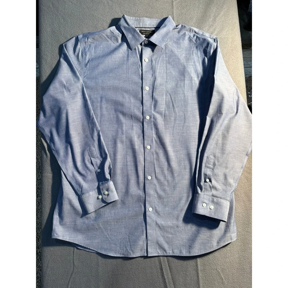 Banana Republic Dress Shirt Mens XL Blue Non-Iron Classic Fit Cotton Business